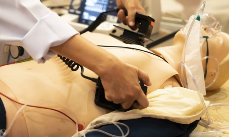 BLS vs. ACLS Certification: What Is the Difference